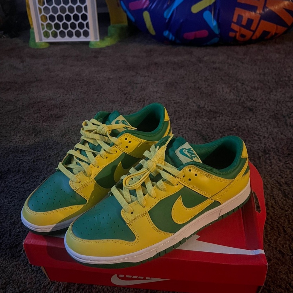 I’m selling multiple pairs of only worn once men’s Nike dunks